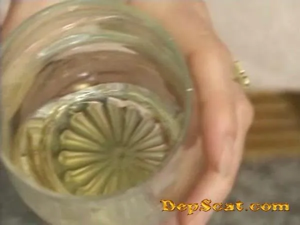 Delicious Breakfast Fanny Steel - Scat / Germany [SD/107 MB] DepScat