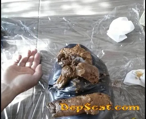 Cheaters are Punished Shit in his Eyes! Lady Milena - Poopping, Shitting, Big pile [FullHD 1080p/667 MB]