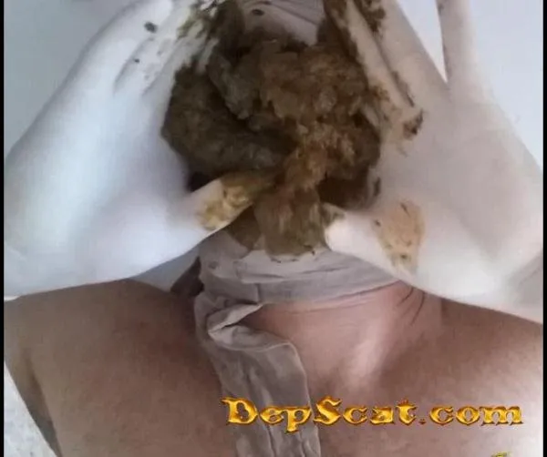 Monster Scat Face shitting Young Girls Roxana - Scat, Pissing, Femdom [FullHD 1080p/1.27 GiB] DepScat