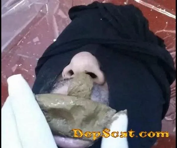 Slaves meal with shit Deluxe mit edel KaviarBig Pile Sklavenmahlzeit - Big Pile, Dirty, Scat [FullHD 1080p/931 MB]