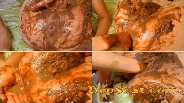 MY GIRLFRIEND MAKES ME FIST UNTIL I SQUIRT DIRTYBARBARA - Lesbian Scat [FullHD 1080p/376 MB]