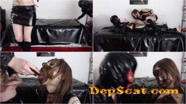 COUPLE EXCITING SMELL OF SHIT CruelLolaMelo - Femdom Scat, Latex Scat [FullHD 1080p/824 Mb]