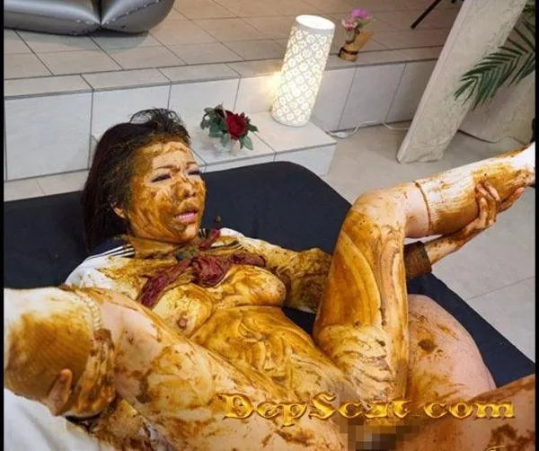 Ultra-luxury defecation Kuga Canon Scatology Sex Melania - Big Pile, Dirty, Scat [FullHD 1080p/3.45 GB]
