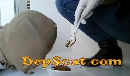 Very hard Scat feeding Sehr harte KV Futterung KassianeArquetti - Domination Scat [FullHD 1080p/322 MB] DepScat