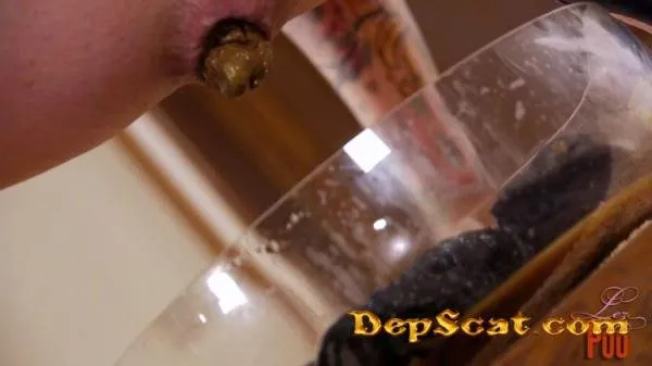 Scat 26 306 Denisa Heaven Laura - Shit /Fetish [SD/203 MB]