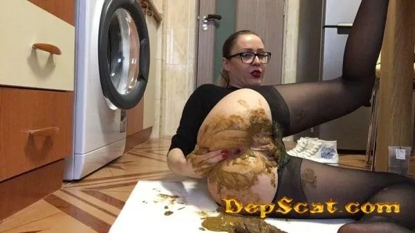 Accident on my Way Home EllaGilbert - Shit / Extreme [HD 720p/1.31 GB]