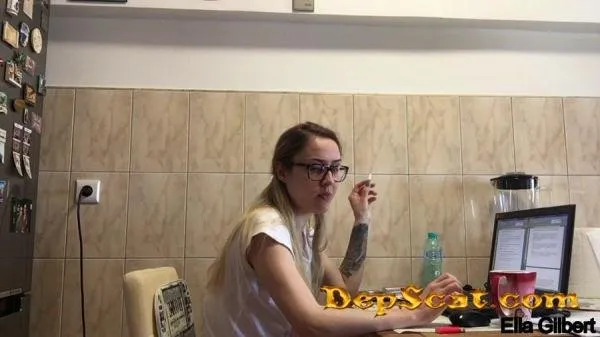 Small Kitchen Sink Poop EllaGilbert - Desperation / Scat Solo [HD 720p/159 MB] DepScat