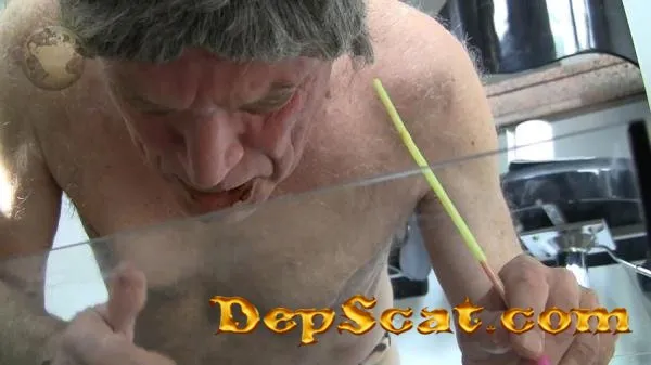 Shitting_1008 Leatherdyke - Humiliation, Toilet Slavery [HD 720p/180 MB]