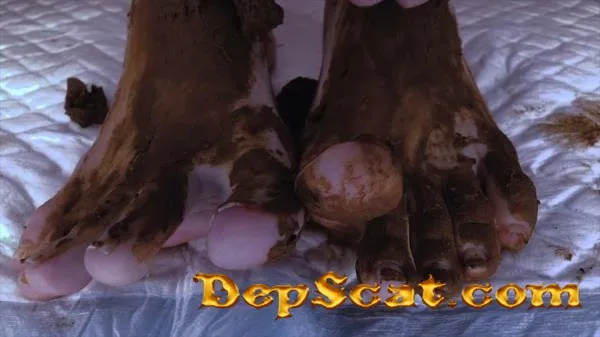 AMAZING Shit on my Sweet Feet DirtyBetty - Foot, Pooping [FullHD 1080p/246 MB]