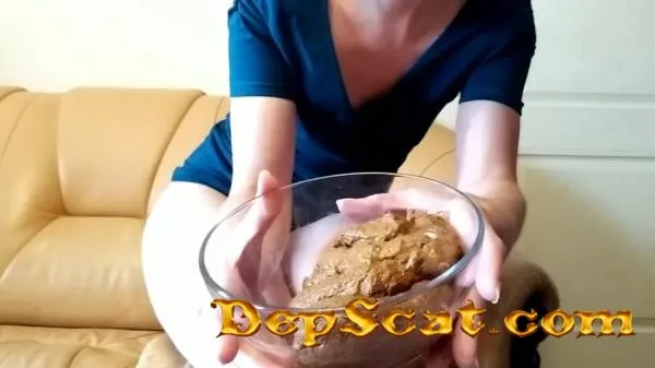 Pooping and playing on leather sofa nastygirl - Poop, Solo [FullHD 1080p/936 MB] DepScat