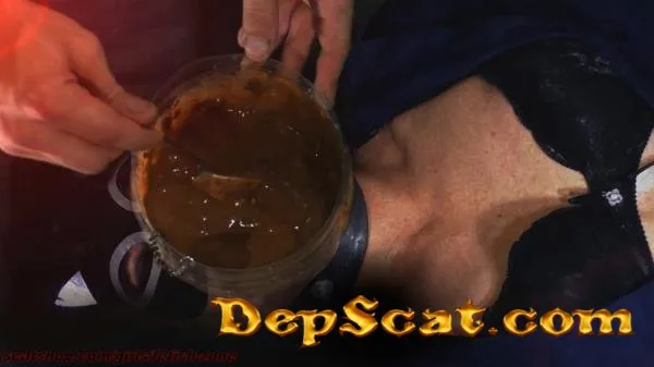 Super toilet Laura - Humiliation, Latex [FullHD 1080p/1.55 GB]