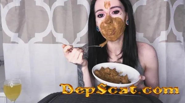 Real Scat Breakfast DirtyBetty - Eating, Teen [FullHD 1080p/525 MB] DepScat