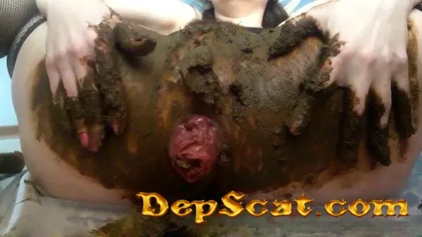 Anal prolapse in shit ScatLina - Defecation, Solo [FullHD 1080p/1.16 GB]