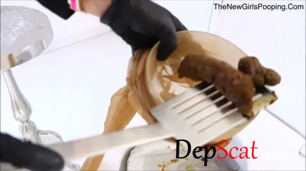 Glamour Poop Catch - New scat, Solo [HD 720p/51.6 MB] DepScat