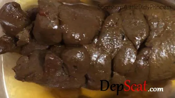 Big thick poop and bright yellow pee in a bowl LittleDirtyPrincess - Pee, Solo, Scat [FullHD 1080p/327 MB]