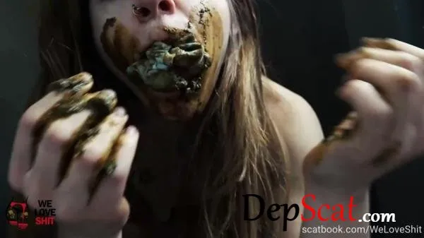 WeLoveShit Scatting Girl - Girls, Amateur [FullHD 1080p/608 MB]