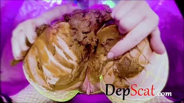 Turd tail or what? DirtyBetty - Solo, Big Pile [FullHD 1080p/360 MB]