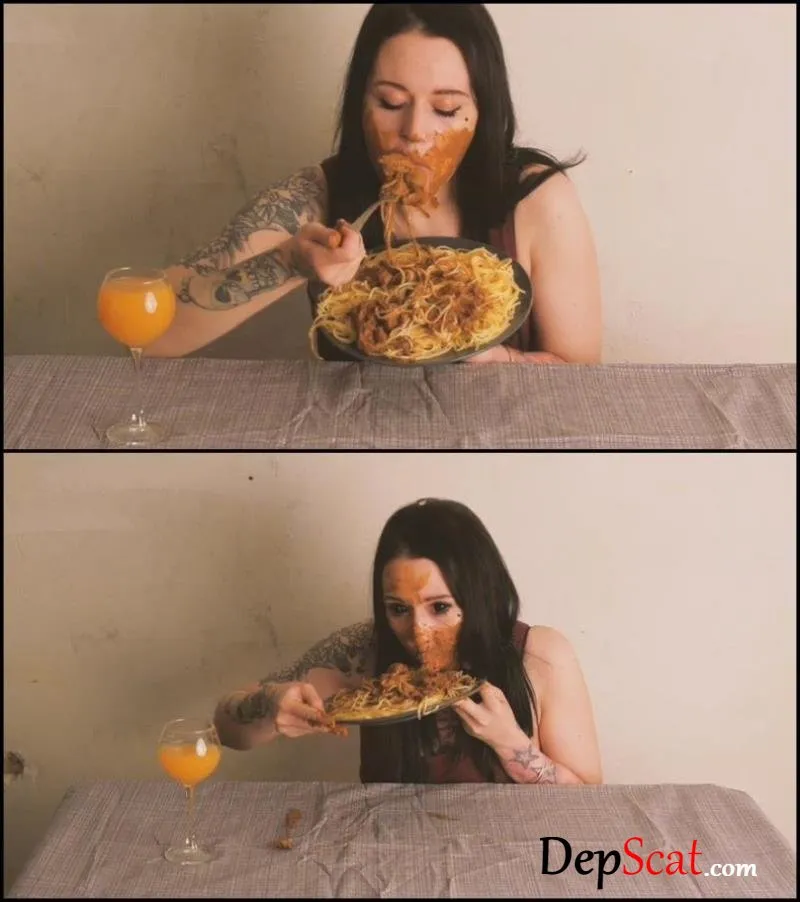 Shitting on pasta and play food scat fetish. (Amateur shitting,Defecation,Food) [Special #463] [FullHD 1080p/763 MB]