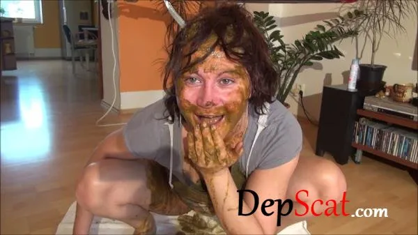 Dirty Slut likes the taste of shit DirtyScatGirl - Solo, Milf [HD 720p/750 MB]