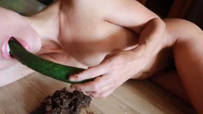 Cool As a Cucumber Sabrina Dacos - Defecation, Solo [FullHD 1080p/216 MB]