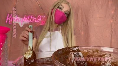 Kinky Bakery KnkyKttn97 - Dildo, Scat [HD 720p/506 MB]
