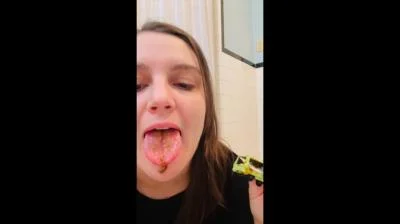 Toy Cars And Shit EXPLOSION Layla Lee - Amateur, Defecation [FullHD 1080p/1.32 GB]