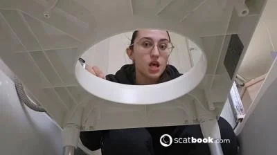 Shitting 01 Miss Lith - Shit, Spain [HD 720p/58.4 MB]