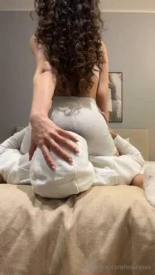 Lena OnlyFans 06 Farting Lena - Solo, Teen [SD/21.6 MB]