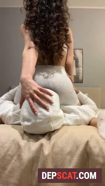 Lena OnlyFans 06 Farting Lena - Solo, Teen [SD/21.6 MB]