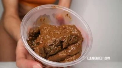 TAKES THREE GOS TO UNLOAD Ella Dearest aka Efro Ella - Solo, Defecation [HD 720p/87.7 MB]