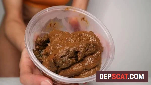 TAKES THREE GOS TO UNLOAD Ella Dearest aka Efro Ella - Solo, Defecation [HD 720p/87.7 MB]