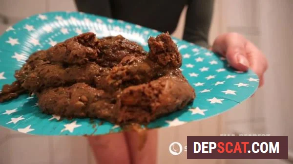 Eat Shit Or Else Ella Dearest aka Efro Ella - Solo, Defecation [FullHD 1080p/216 MB]