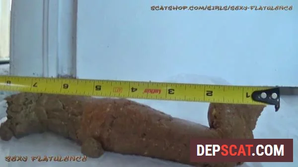 Milf Solo Defecation in FullHD - Sexy Flatulence