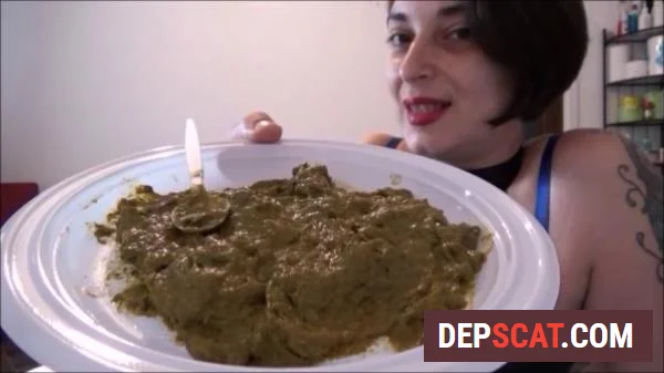 Morning Feeding with Mistress Roberta in Extreme Toilet Fetish