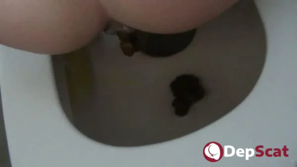 Download Steamy Bathroom Encounter with Austrian Milf MariaDevot in Full HD from DepScat