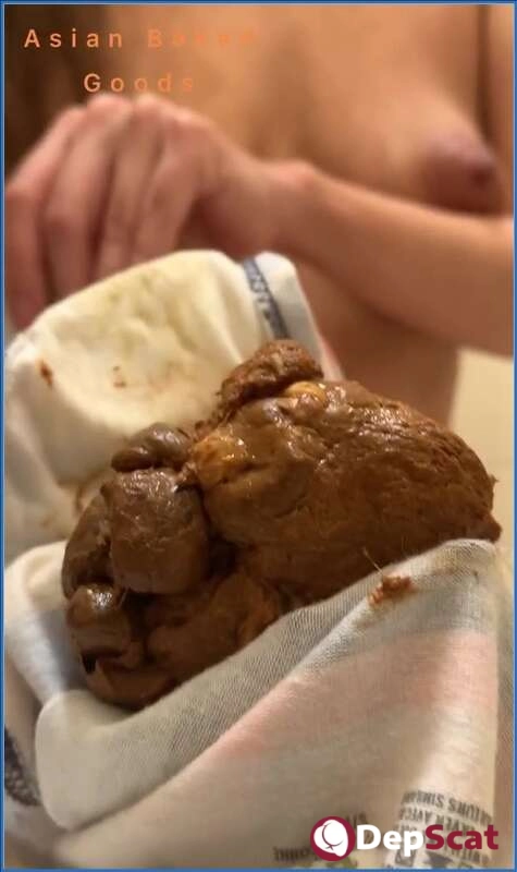 Marinayam19 Scat and Piss Solo Play in Aerie Panties