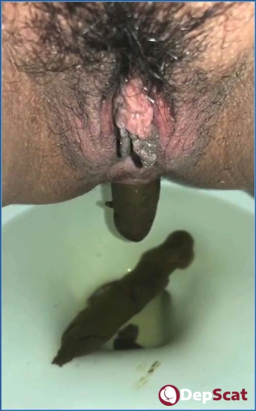 EFRO Sabrina Poop4Cute Brunette Pissing HD 720p