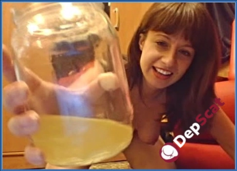 Brooklyn babe gets nasty with some scat action in 4K