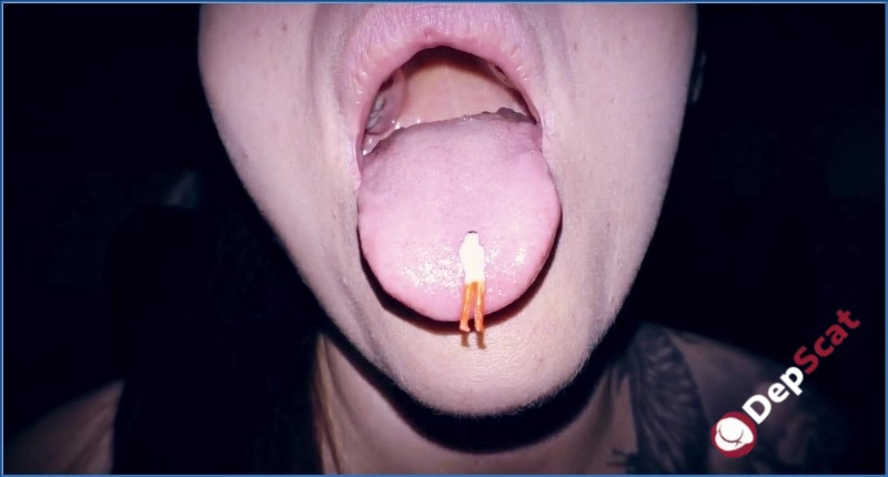 Sarah & Angie go wild with scat - HD 720p