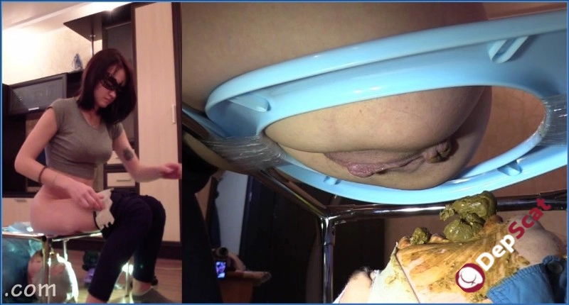 Download Milana Smelly - Scat, Shit Eating - Russia, Ukraine - HD 720p from DepScat