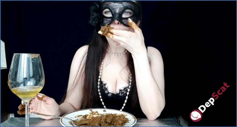 Top Babe Lina Eats 3 Big Loads of Shit - Hardcore Peeing in FullHD