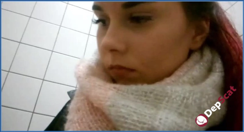 Download Sarah & Angie: Intense Public Pissing & Farting - HD SiteRip from DepScat