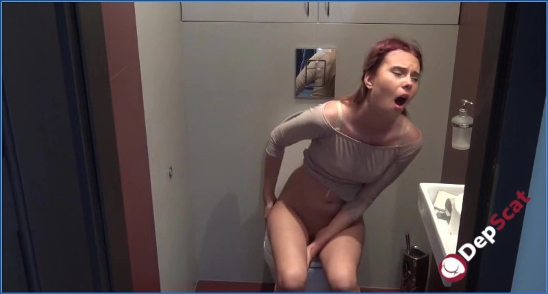 Sarah and Angie: HD 720p Pissing and Farting Session