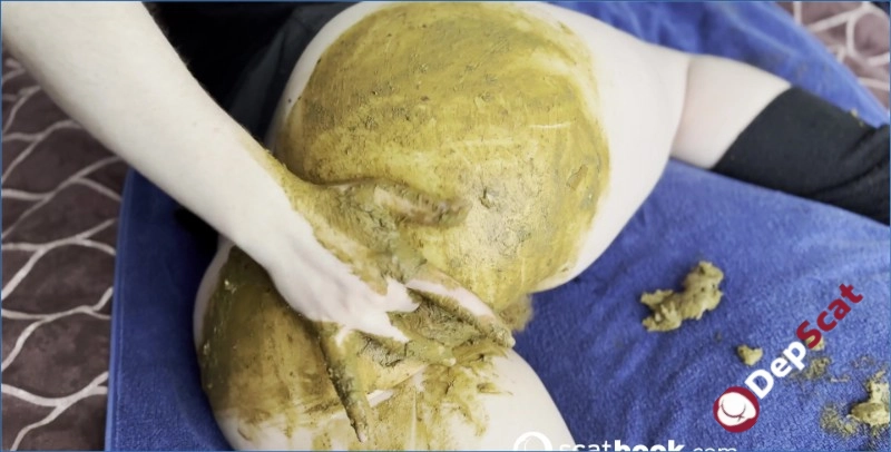 France Scat Video: Miss Poop UltraHD 4K Anal Session