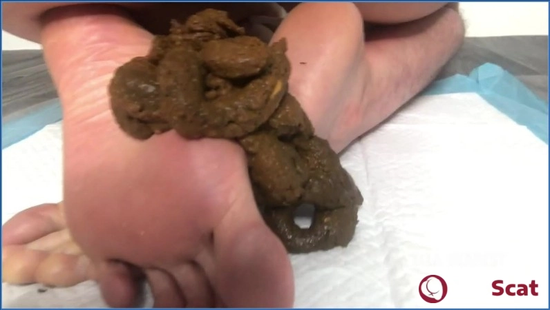 Download Ella Dearest Delivers Intense Foodplay in HD 720p from DepScat