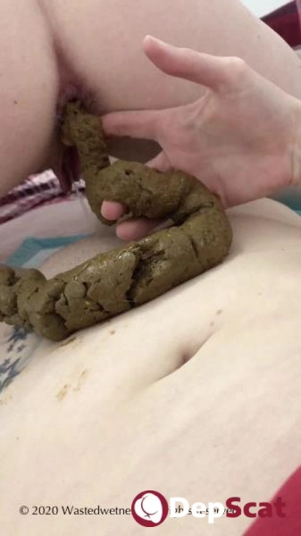 Download Intense Lesbian Scat Play – Huge Mess with Wastedwetness DepScat.com