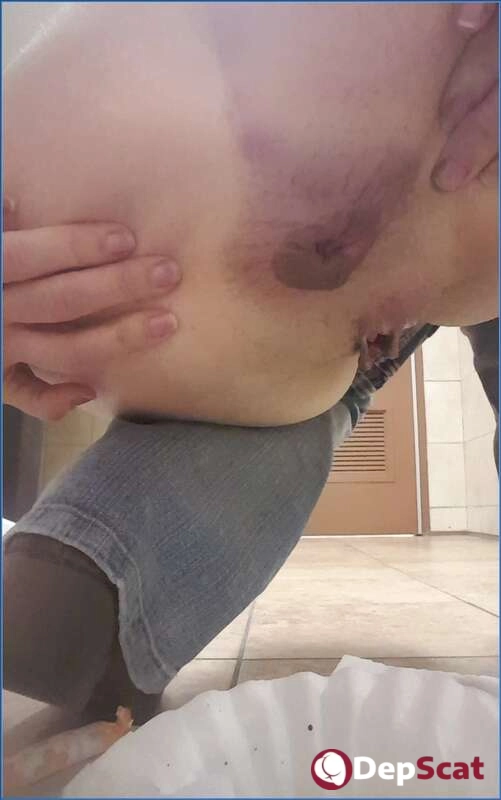 Zarzar01 Kat Period Squirts Enormous Farts Period Cup Display Scat POV FullHD 1080p