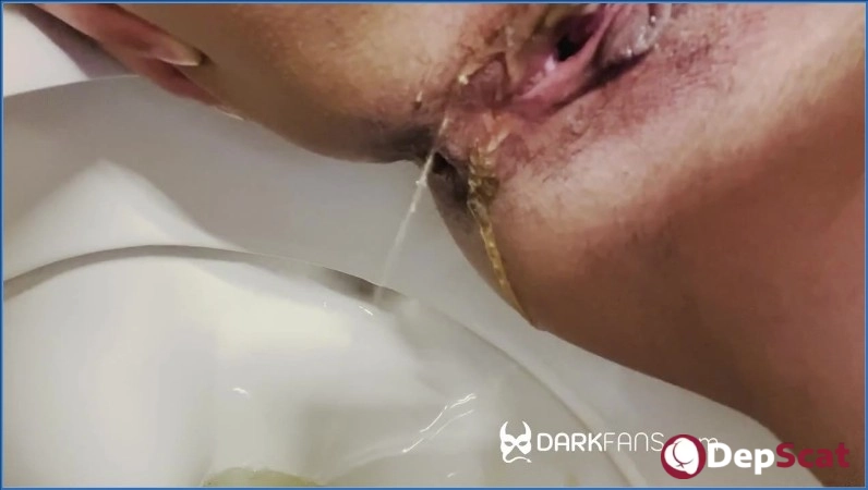 Didiyafei - Intense scat moment from UAE - Scat, Anal - HD 720p