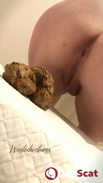 Wastedwetness Stars in FullHD Scatshop.com Release Sitting And Shitting