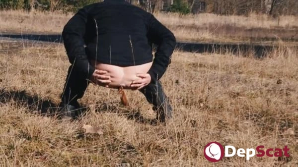 Download Mia Skye Pooping Vid in HD 720p DepScat.com